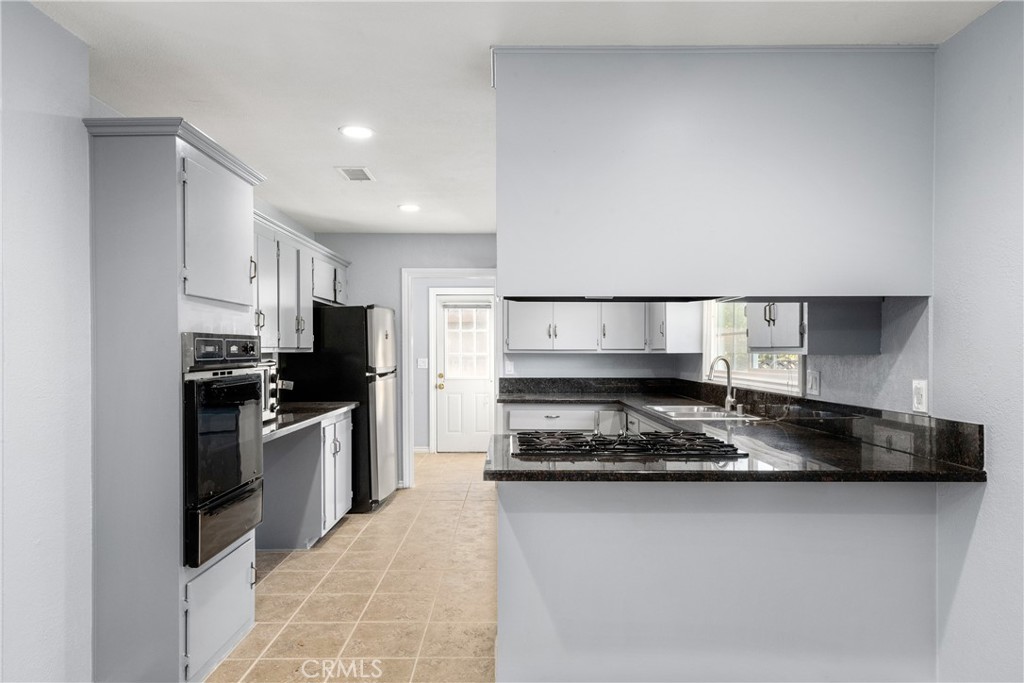 2427 E Normandy Drive