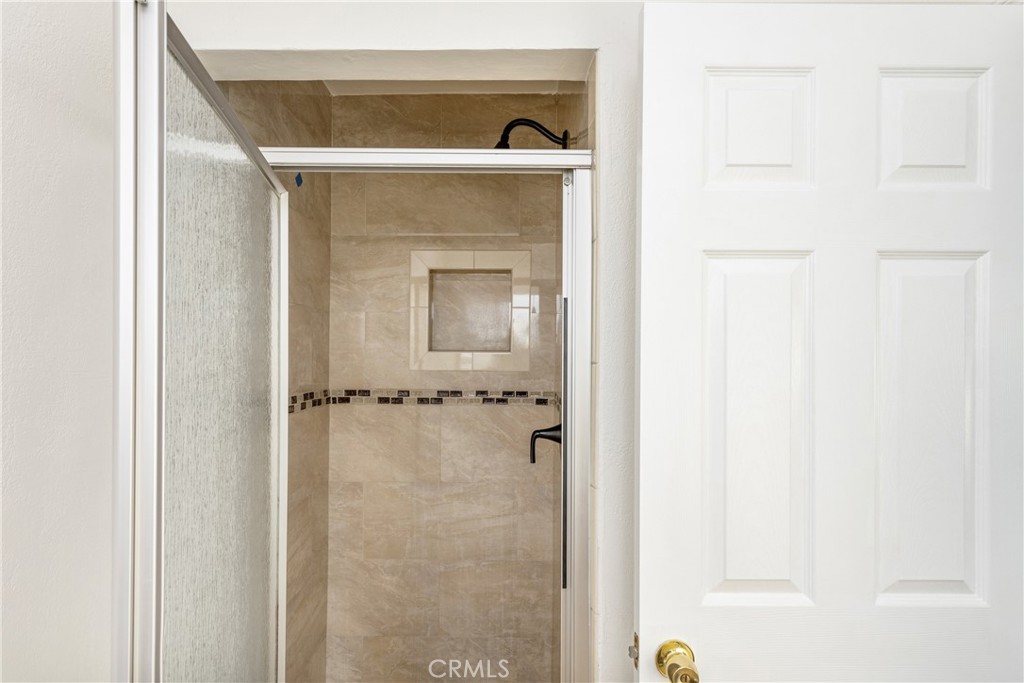 2427 E Normandy Drive