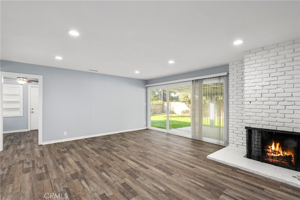 2427 E Normandy Drive