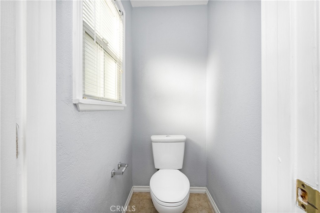 2427 E Normandy Drive