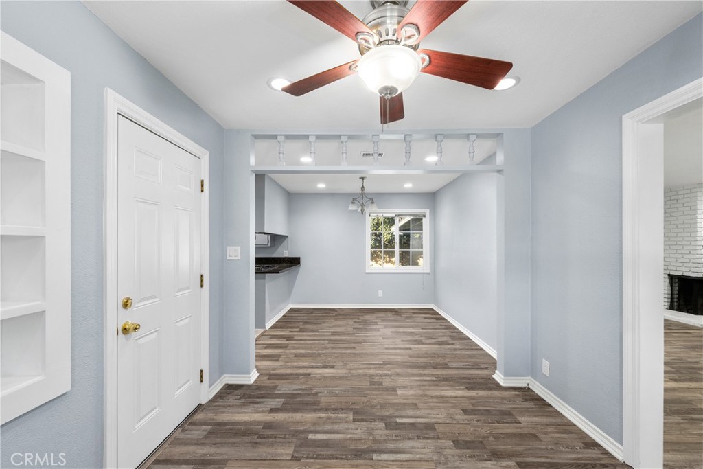 2427 E Normandy Drive