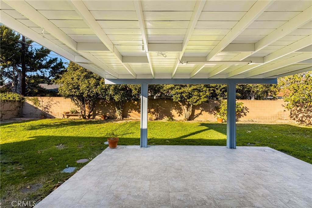 2427 E Normandy Drive