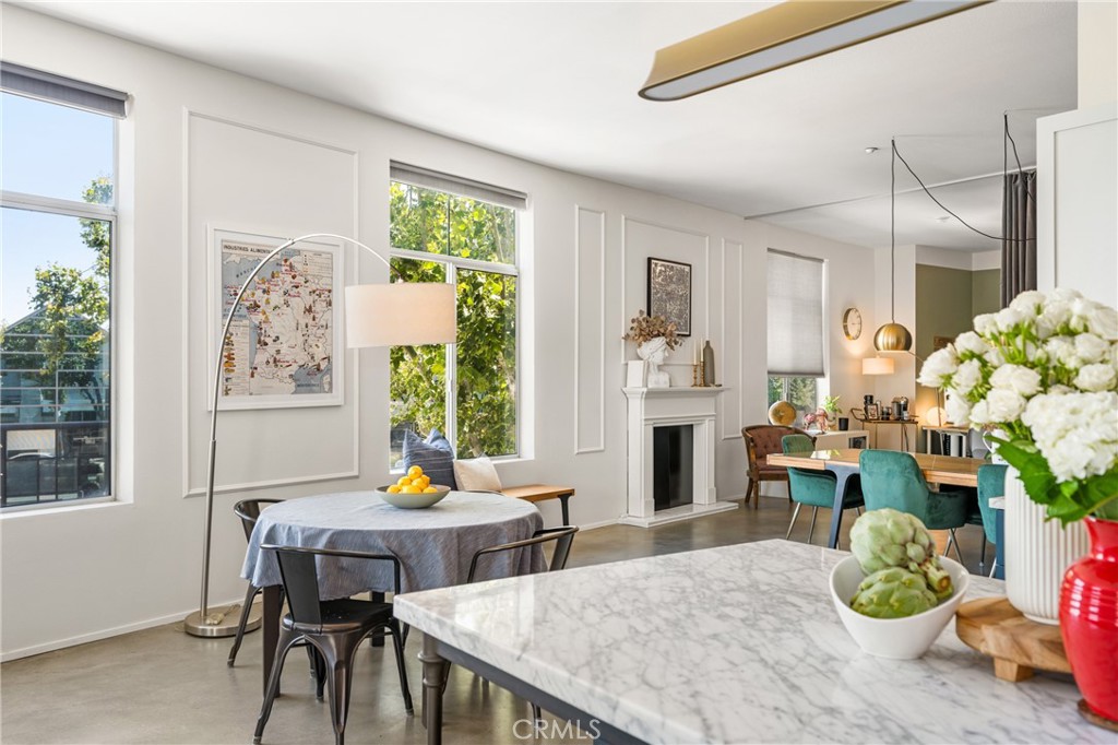 435 W Center Street Promenade 201