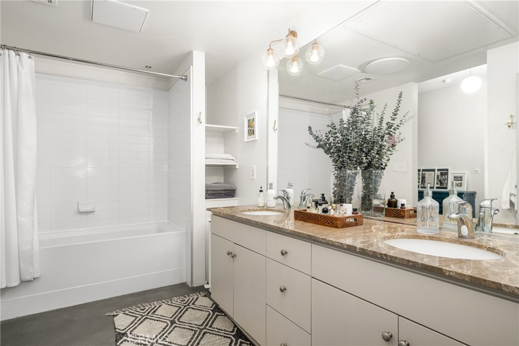 435 W Center Street Promenade 201