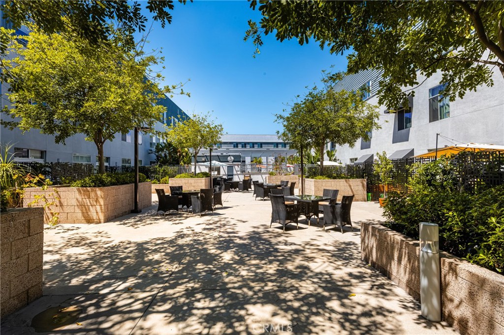 435 W Center Street Promenade 201