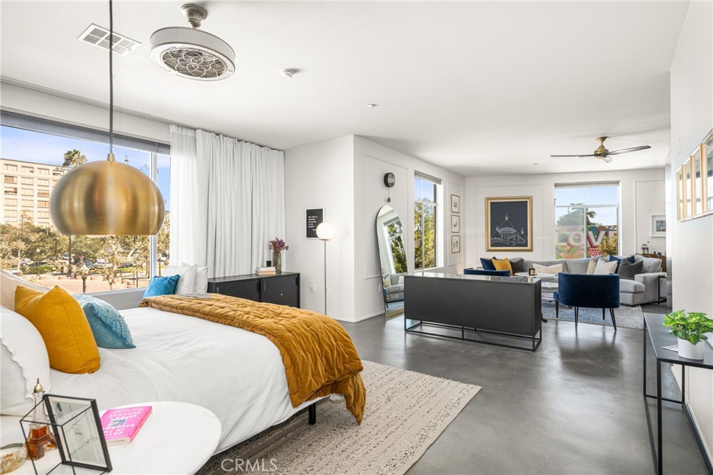 435 W Center Street Promenade 201