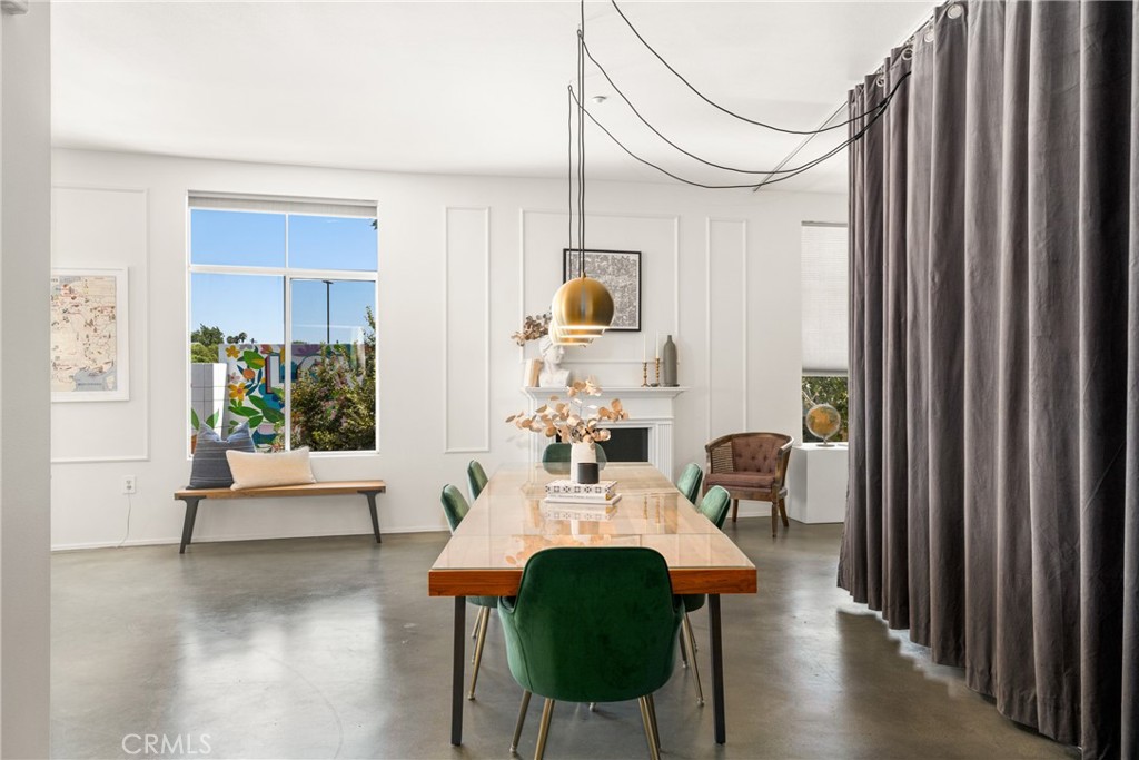 435 W Center Street Promenade 201