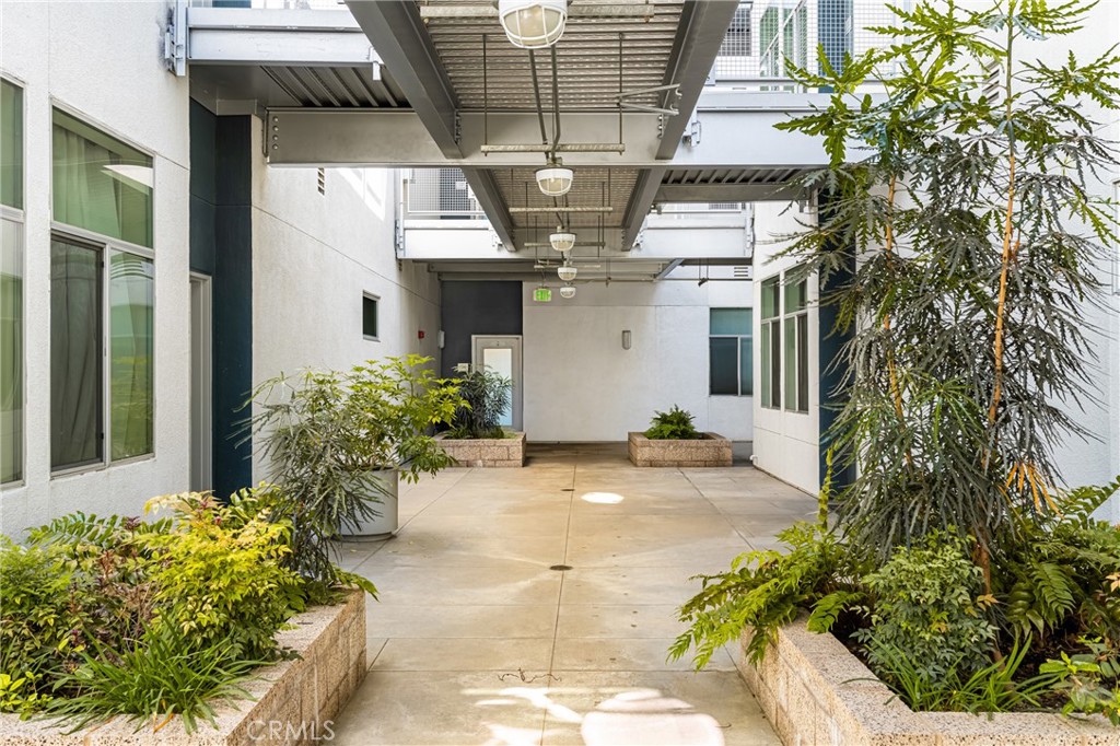 435 W Center Street Promenade 201