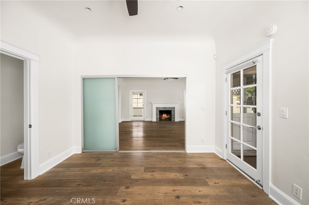 128 W Sycamore Street