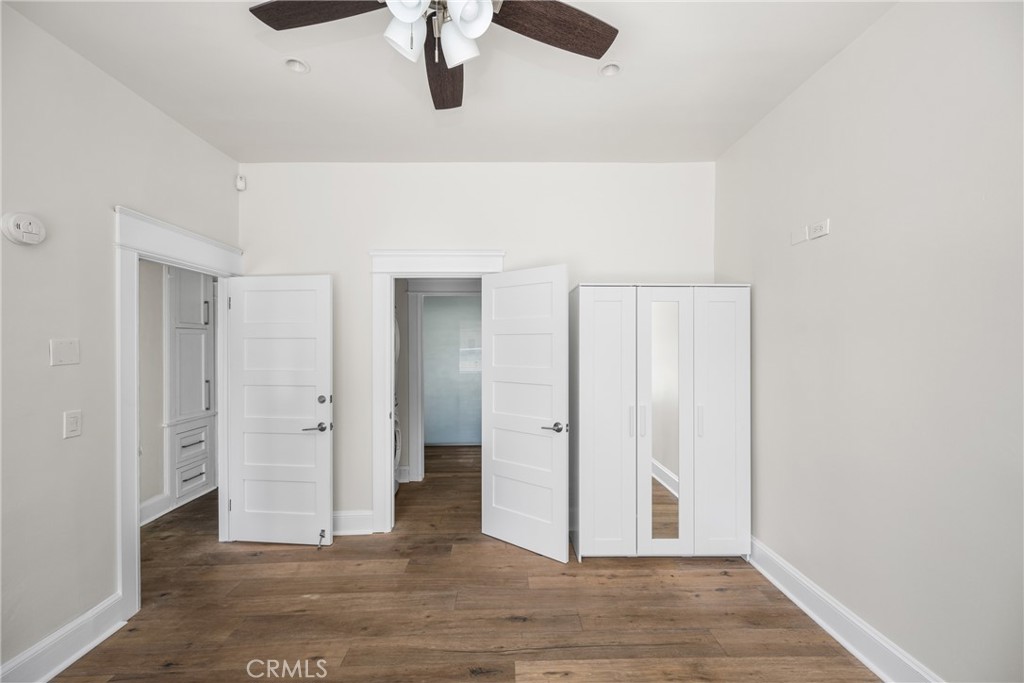 128 W Sycamore Street