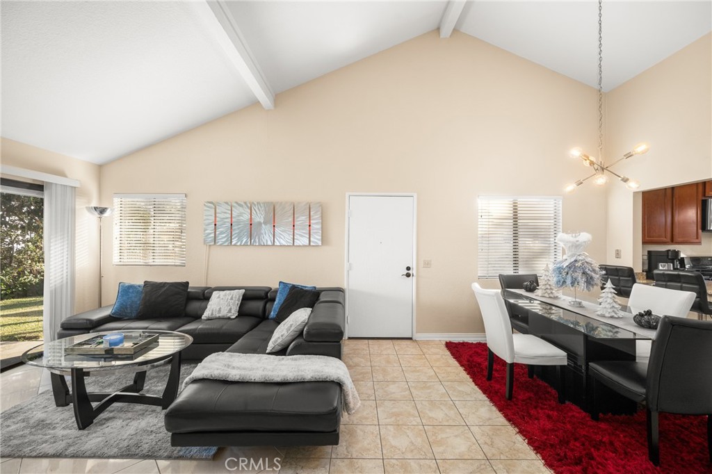 932 S Laurelwood Lane 4