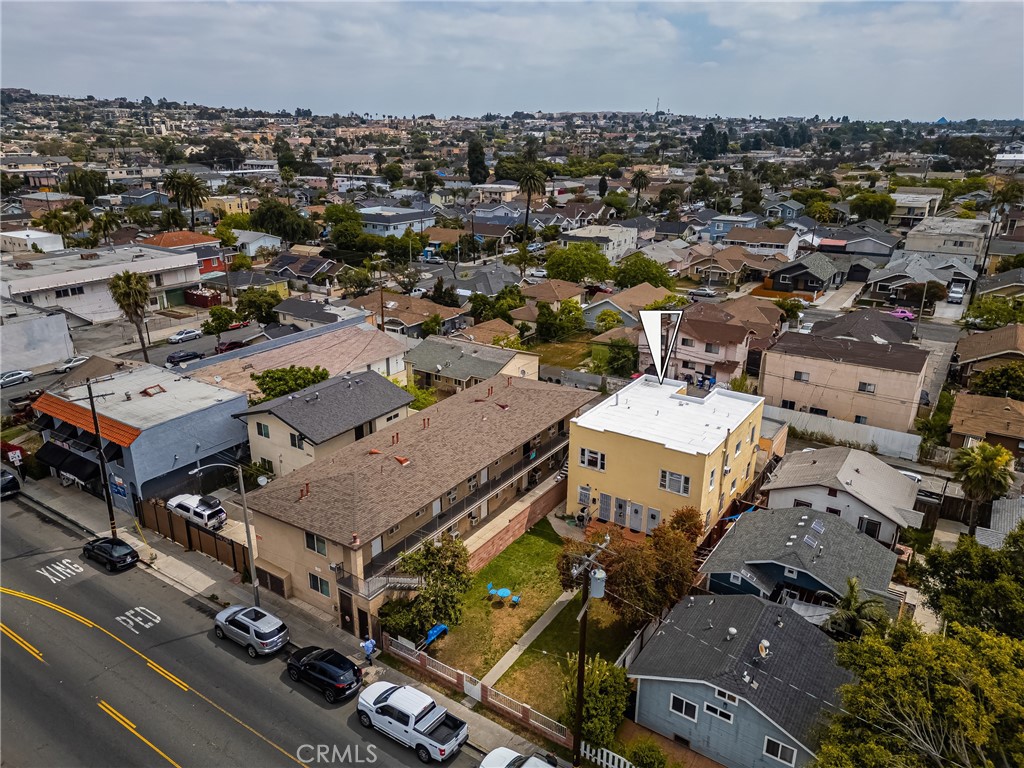 1364 Cherry Avenue