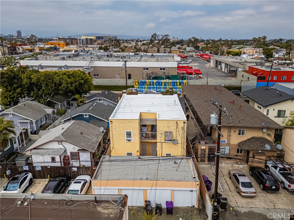 1364 Cherry Avenue