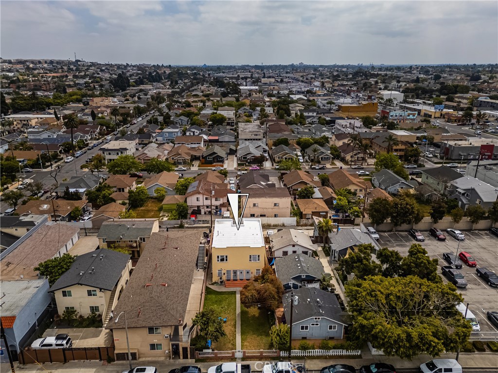 1364 Cherry Avenue
