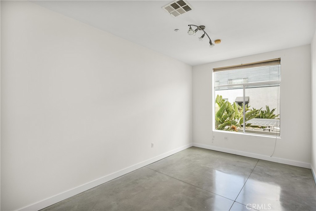 435 W Center Street Promenade 331