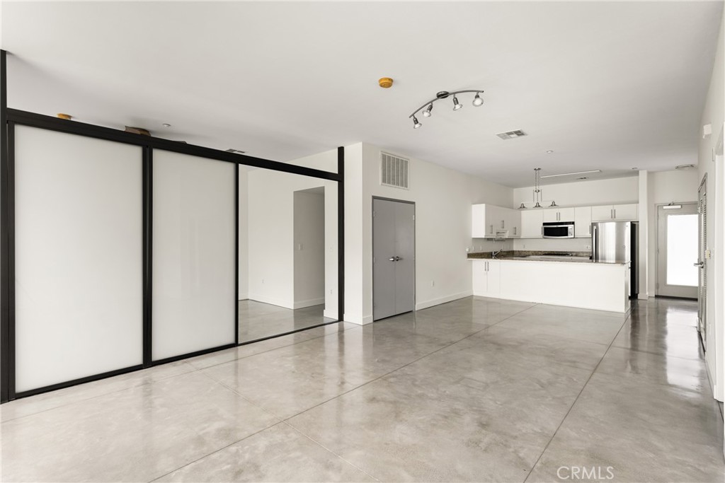 435 W Center Street Promenade 331