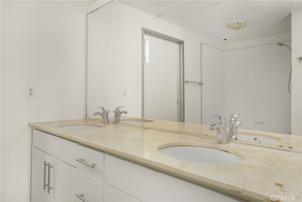 435 W Center Street Promenade 331