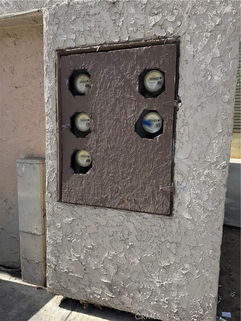 812 E Santa Ana Boulevard A-D