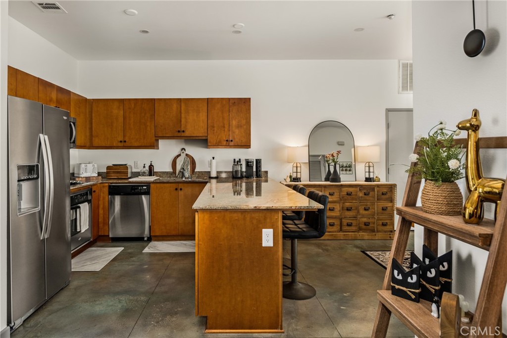 435 W Center Street Promenade 323