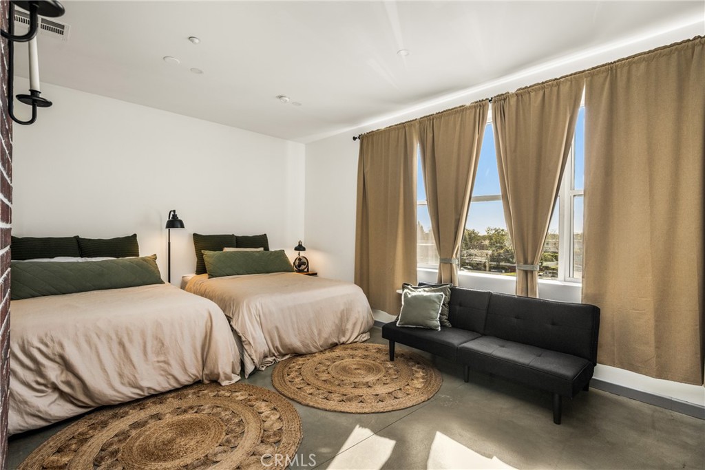 435 W Center Street Promenade 323