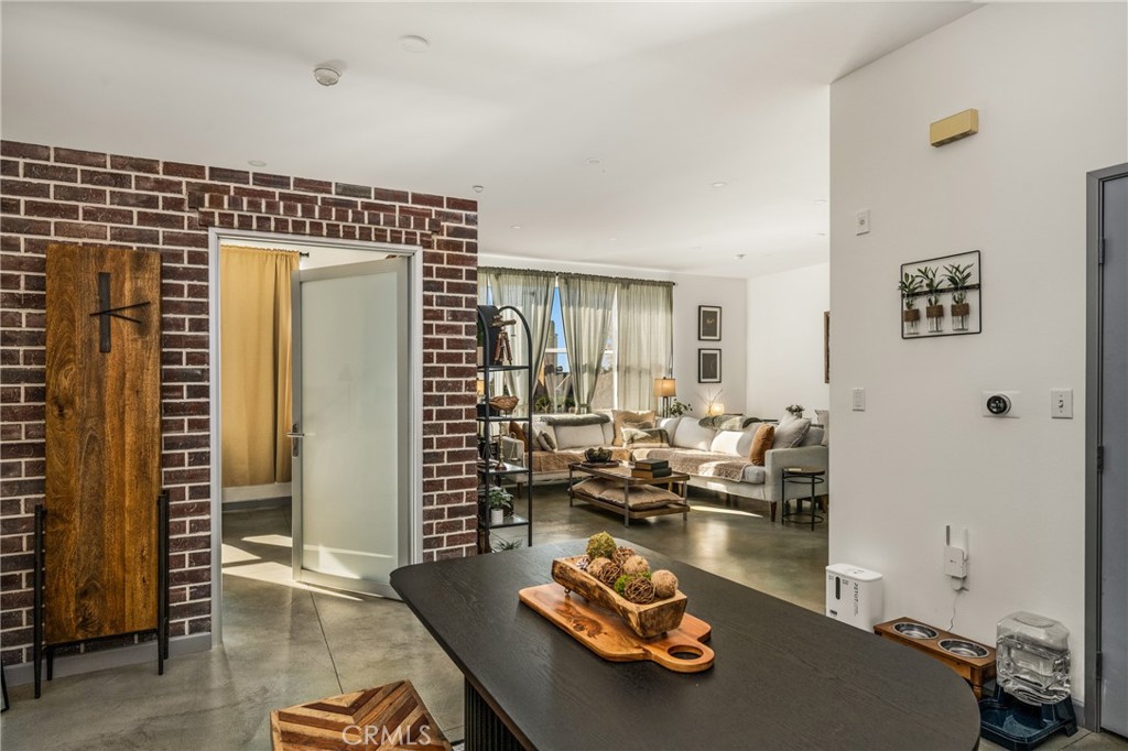 435 W Center Street Promenade 323