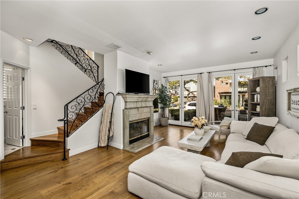 602 Larkspur Avenue A