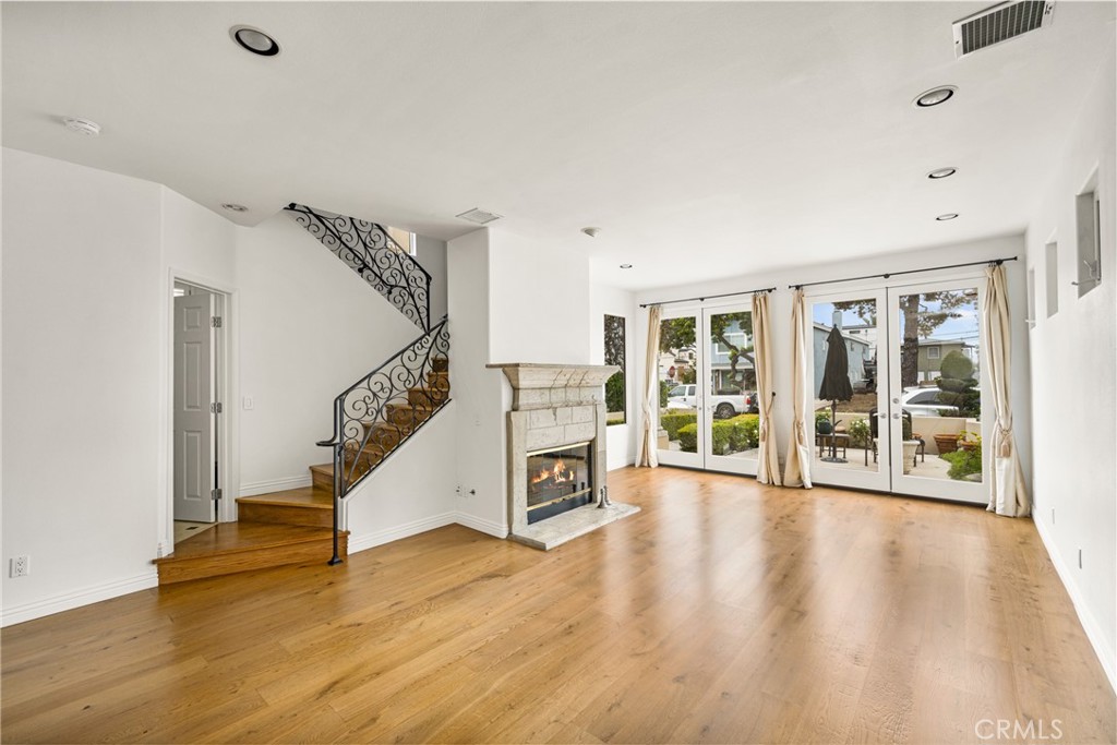 602 Larkspur Avenue A