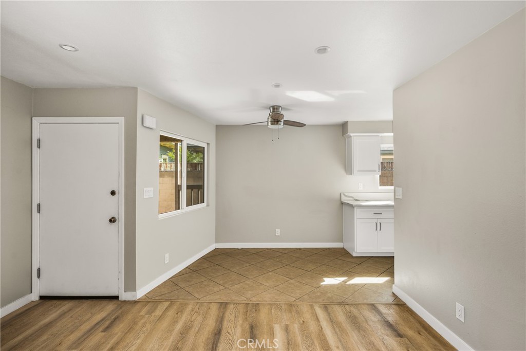 121 S Illinois Street 2