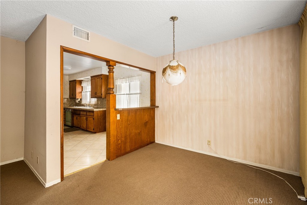 1830 W Chalet Street