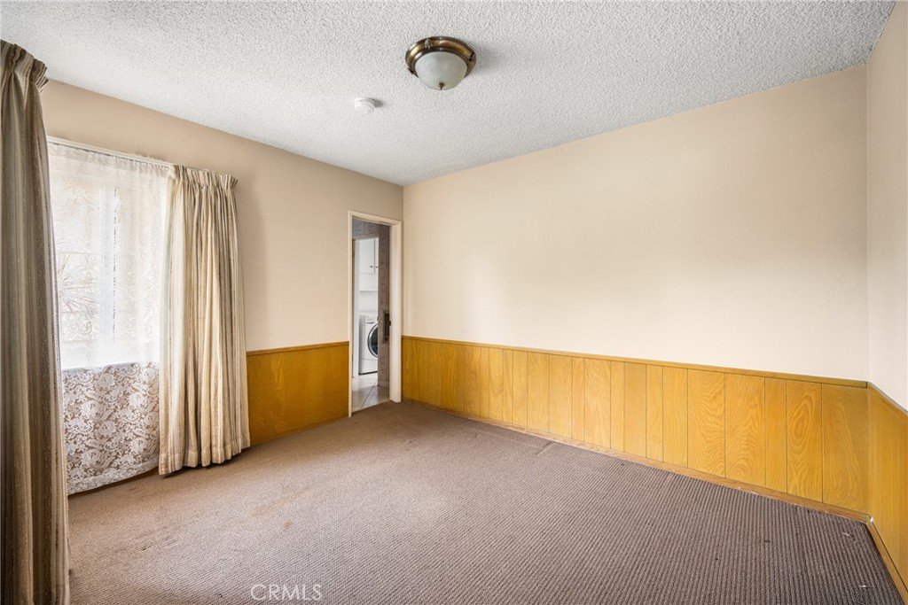 1830 W Chalet Street