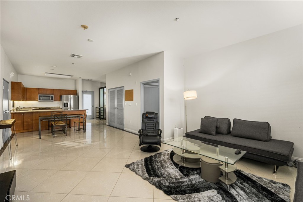 435 W Center Street Promenade 226