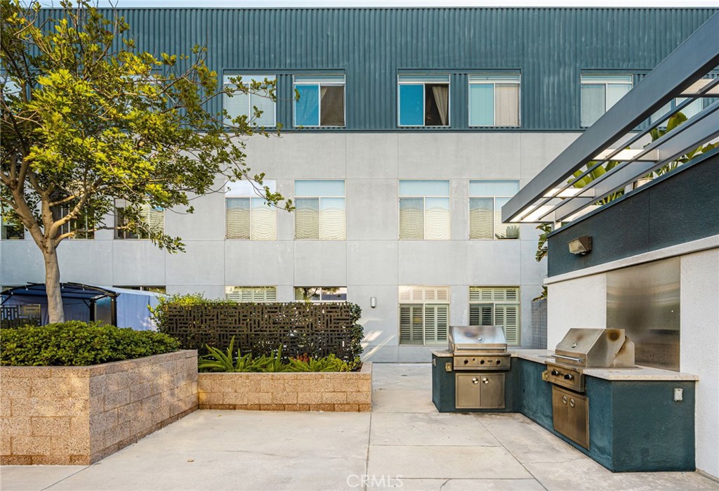 435 W Center Street Promenade 226