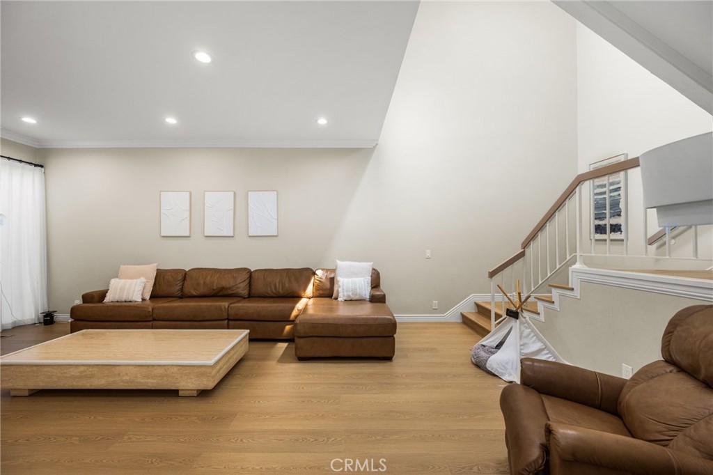 642 Colonial