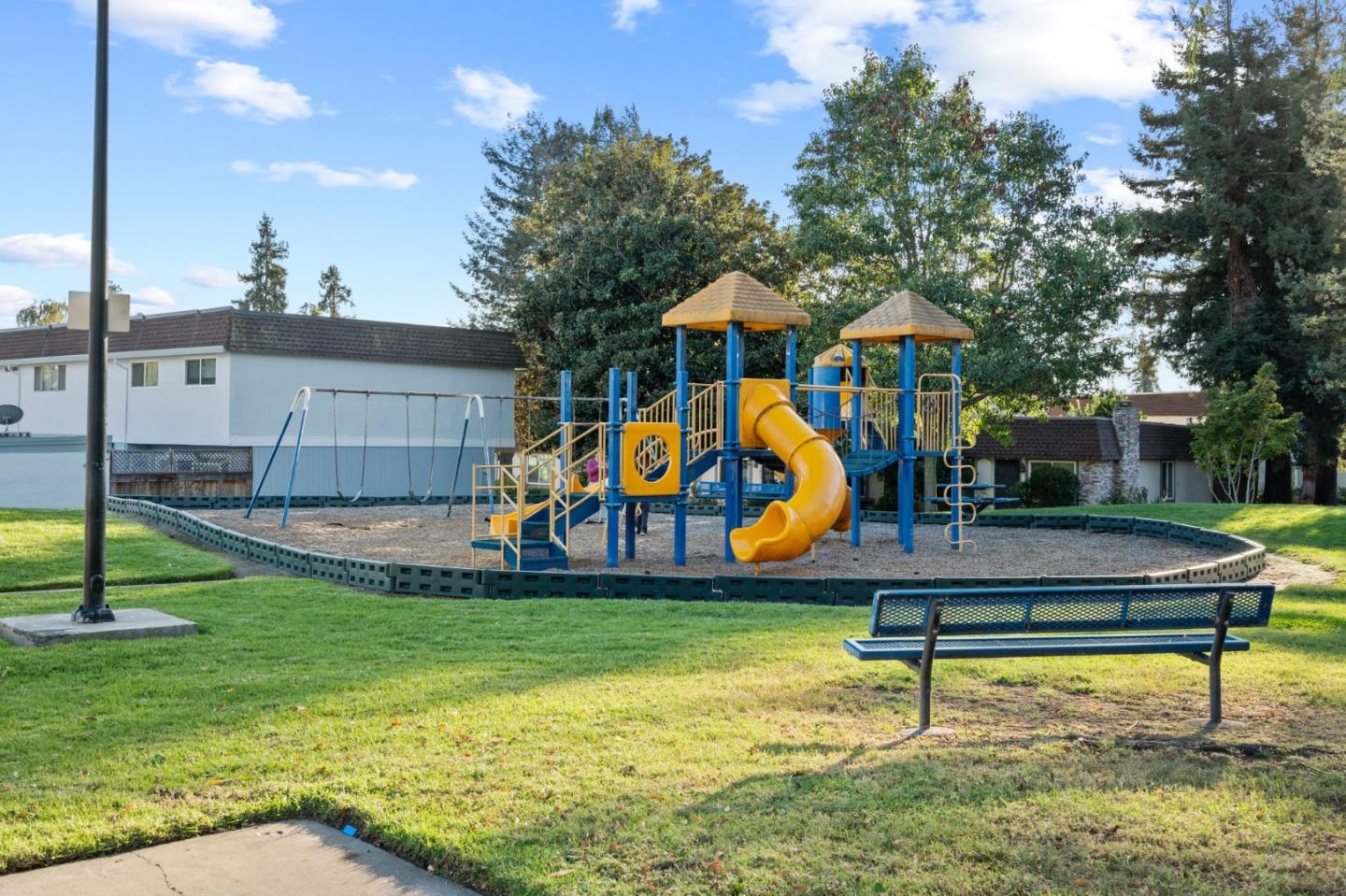 3170 Fernside Square