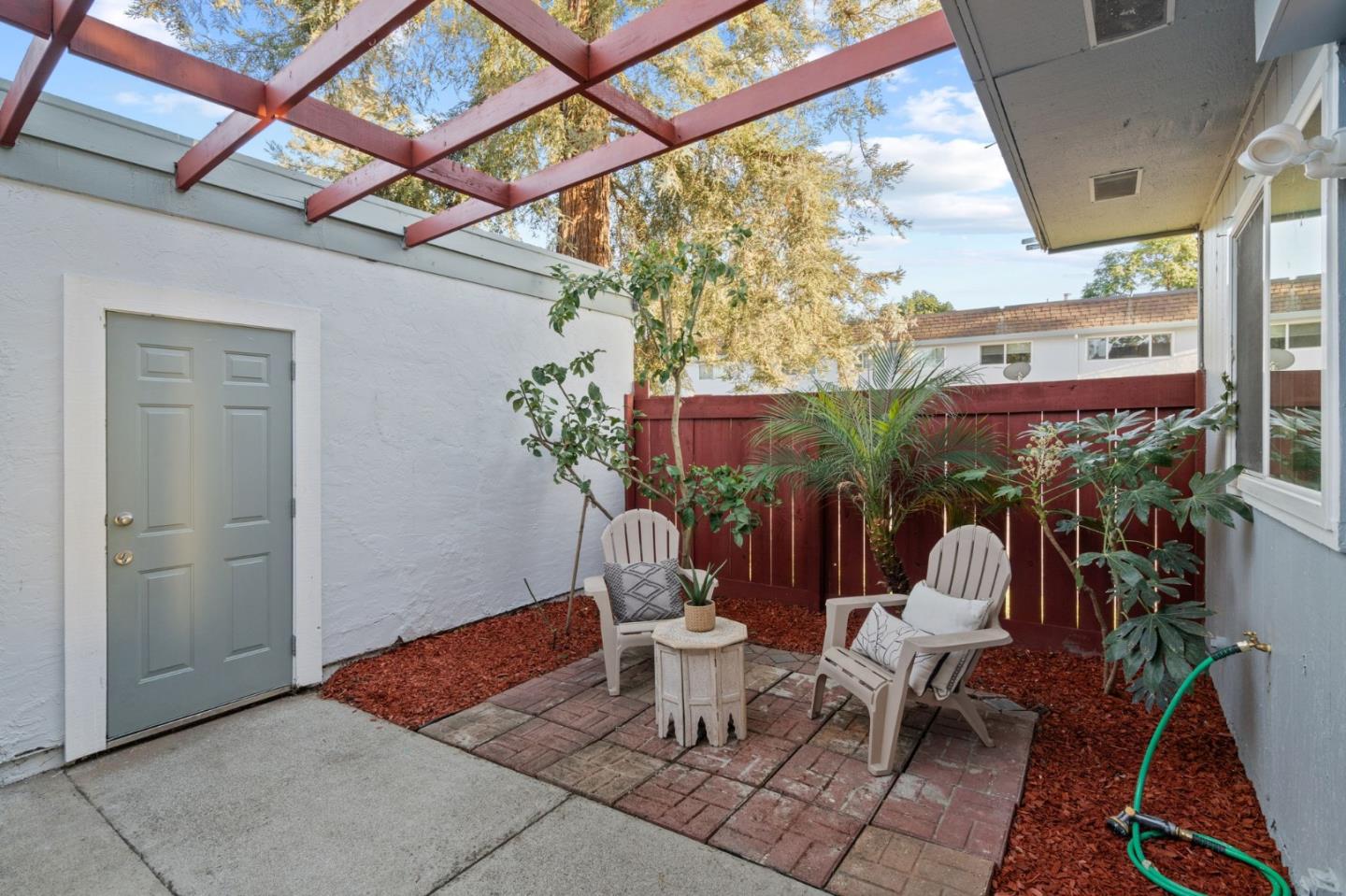 3170 Fernside Square