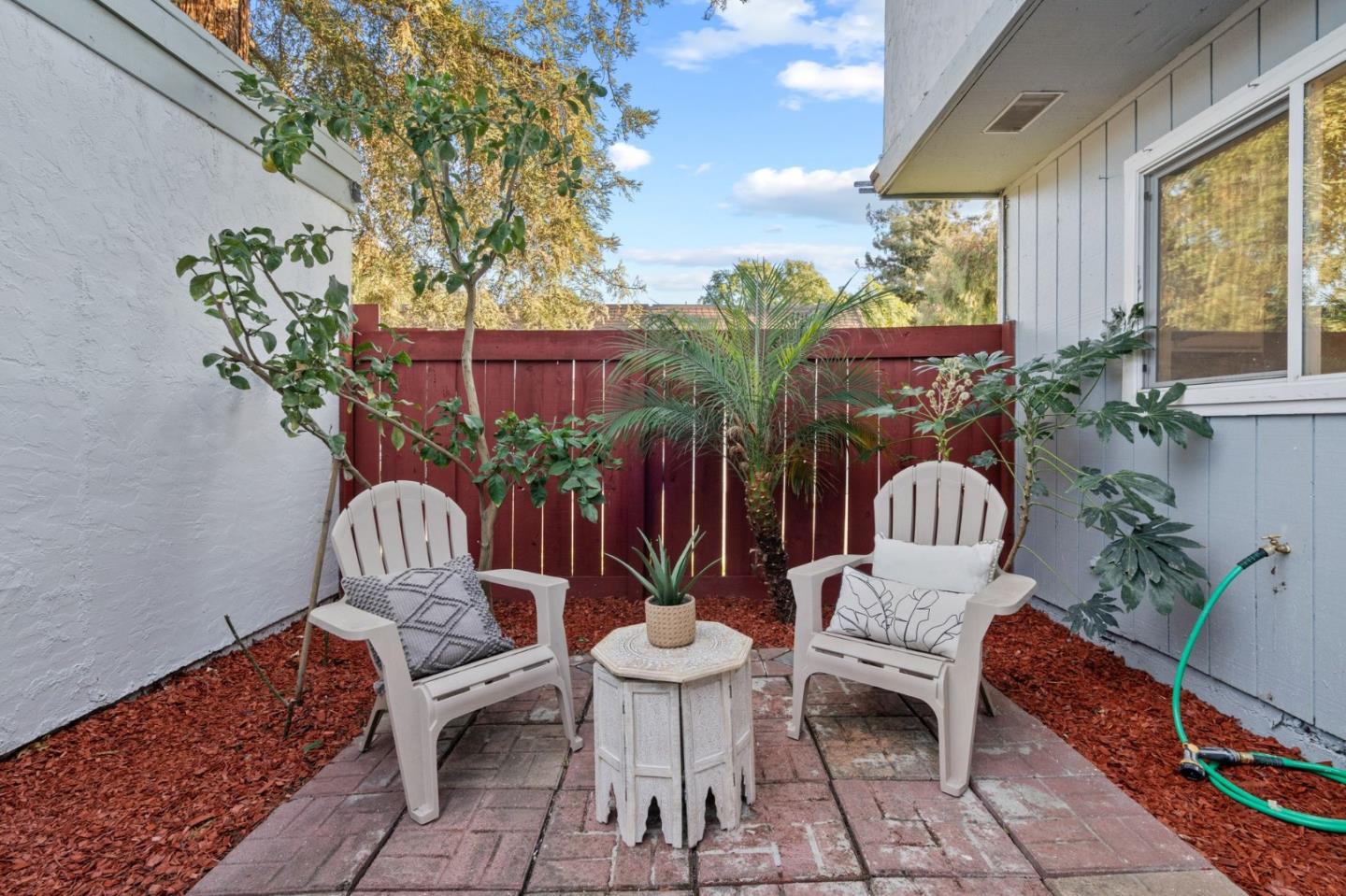 3170 Fernside Square