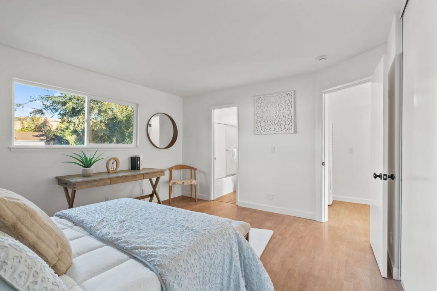 3170 Fernside Square