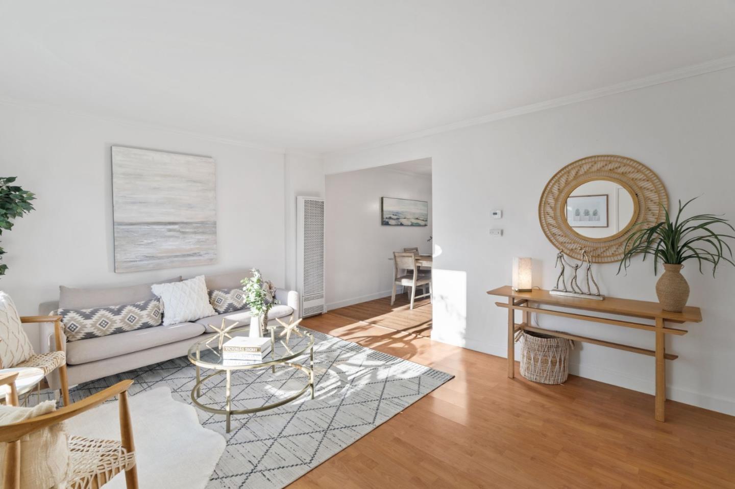 3170 Fernside Square