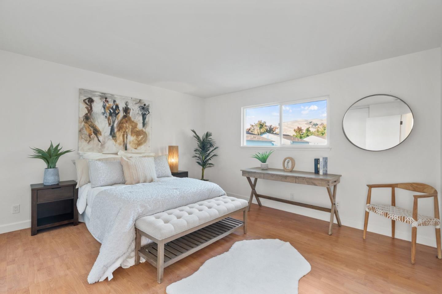 3170 Fernside Square