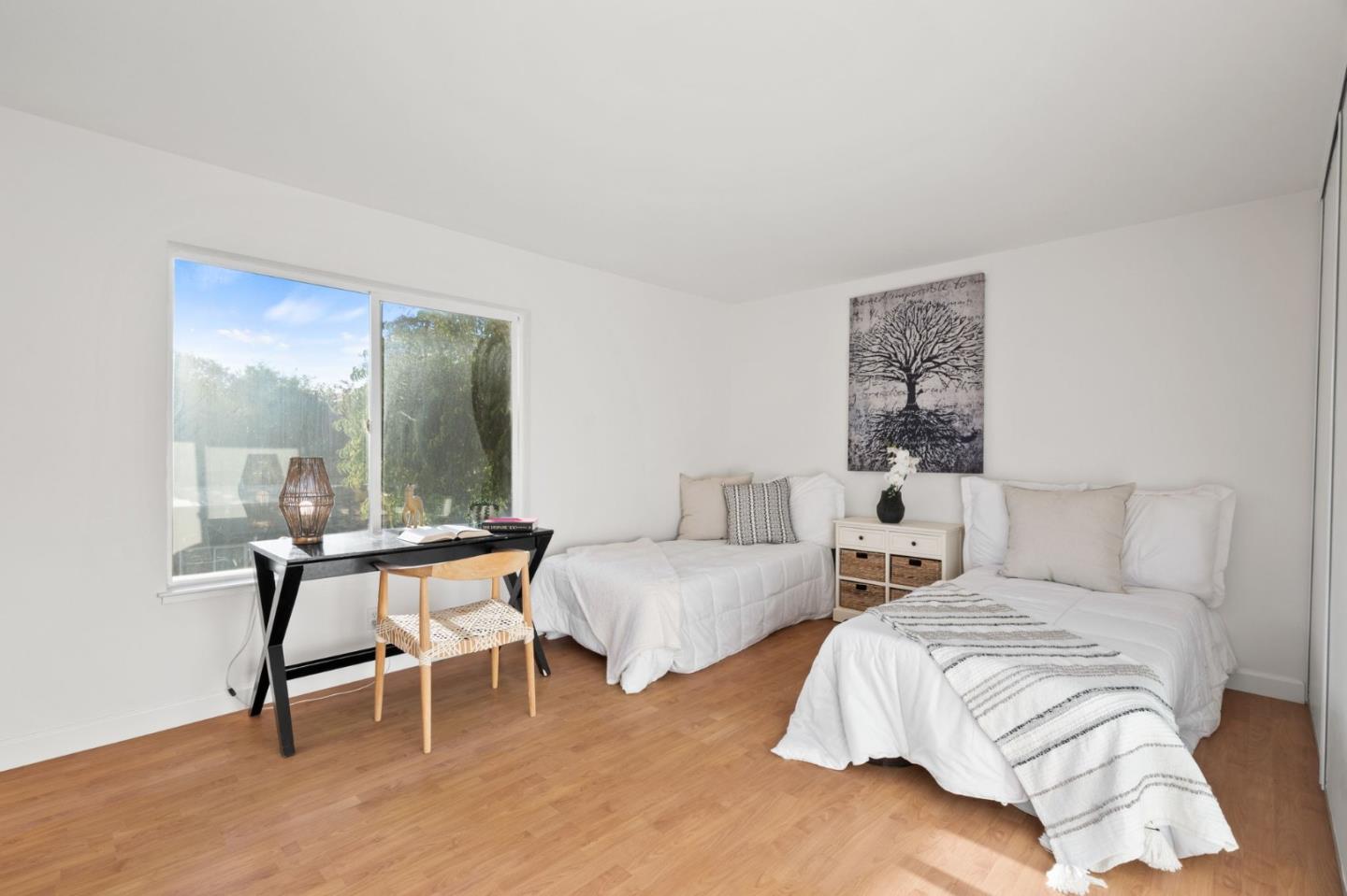 3170 Fernside Square