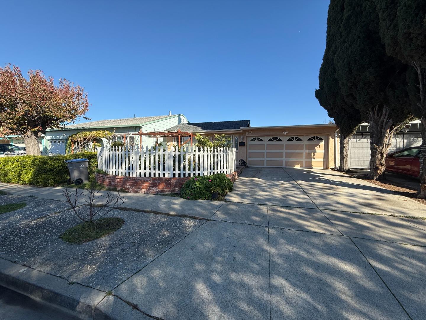 2034 Bikini Avenue
