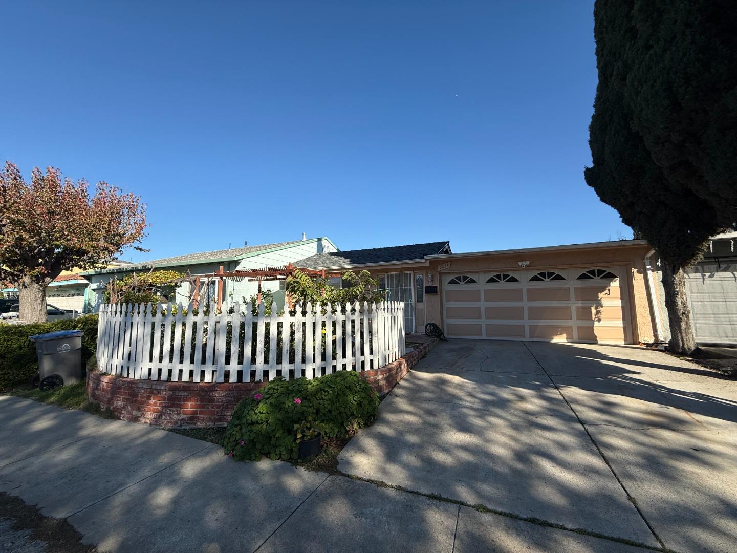 2034 Bikini Avenue