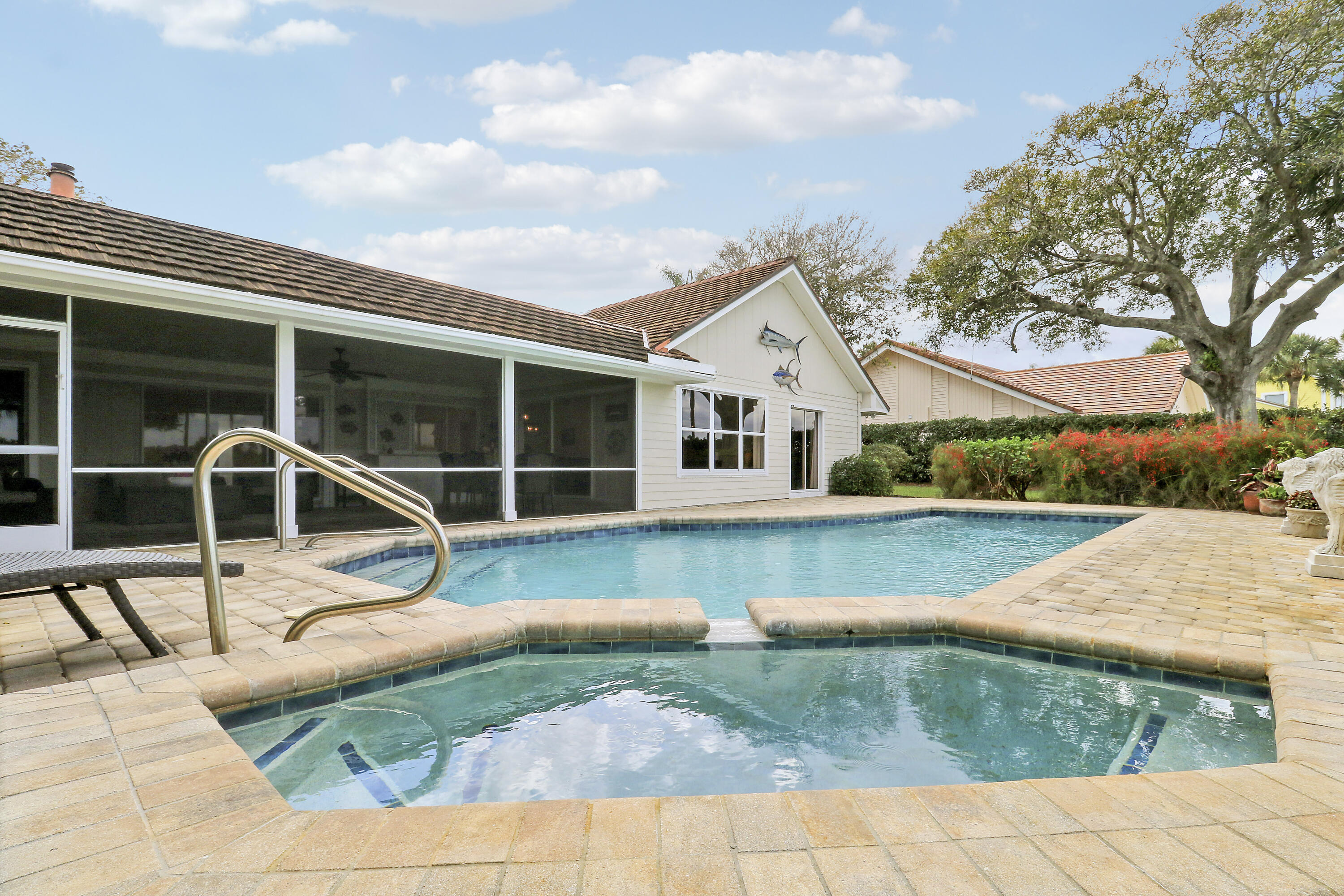 18815 SE River Ridge Rd