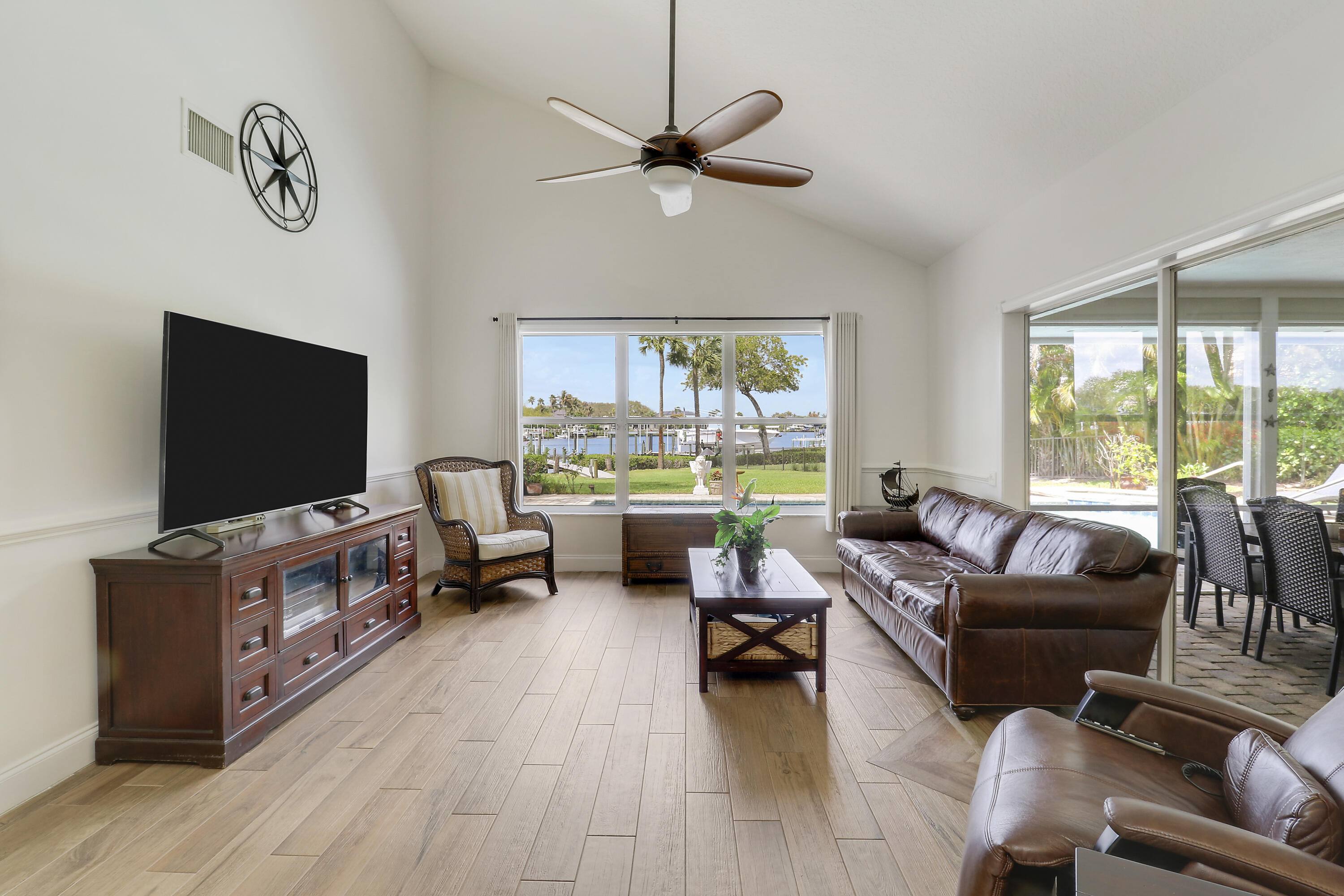 18815 SE River Ridge Rd