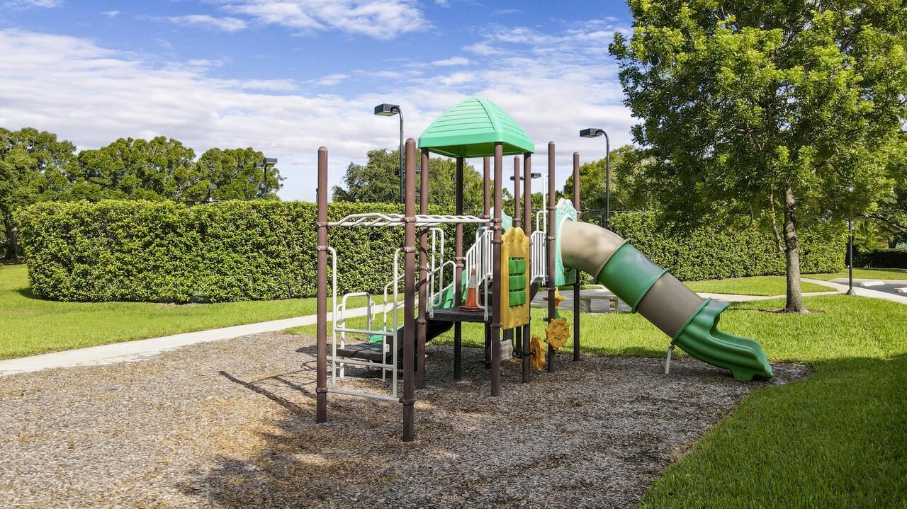 18815 SE River Ridge Rd