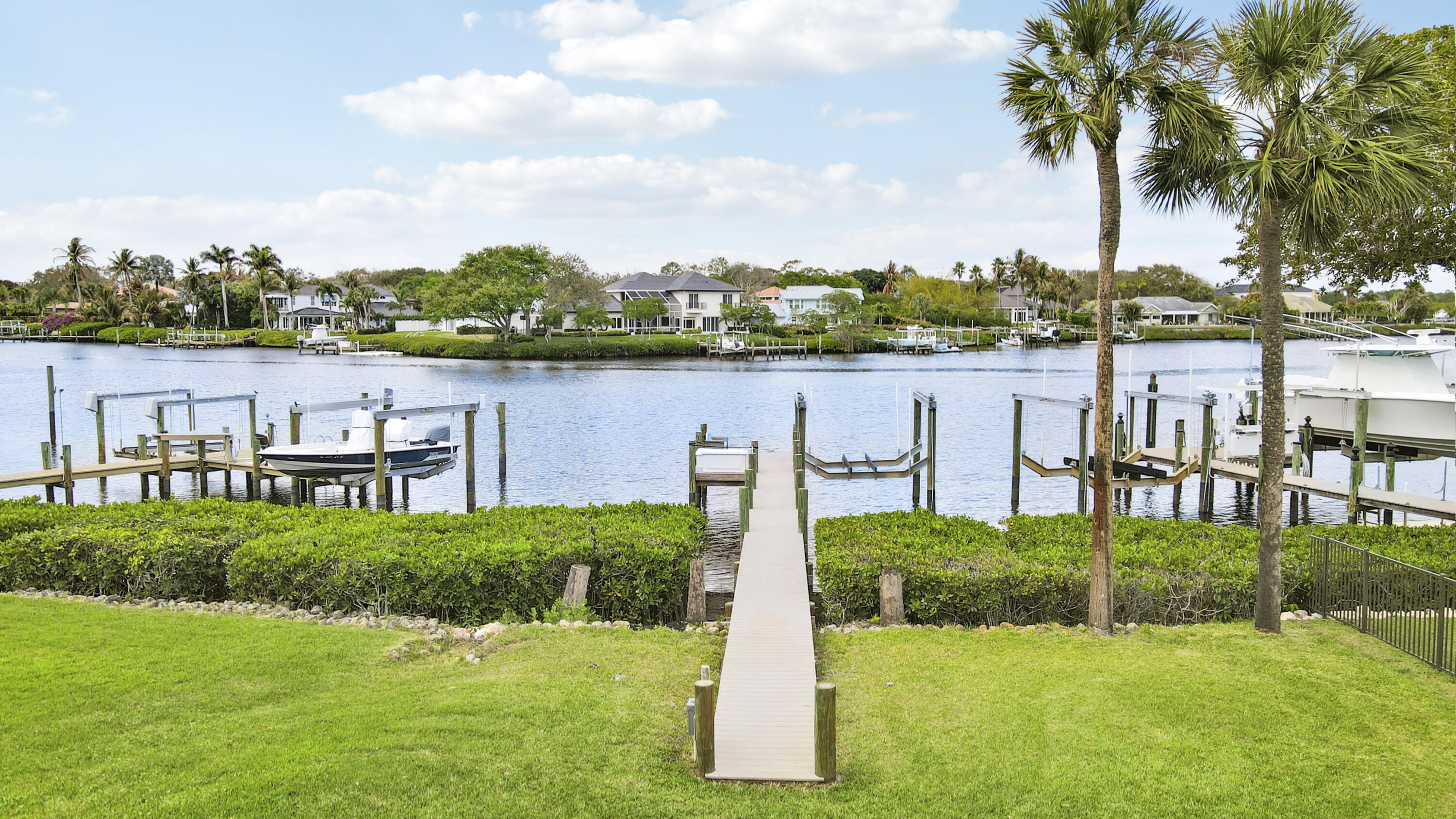 18815 SE River Ridge Rd