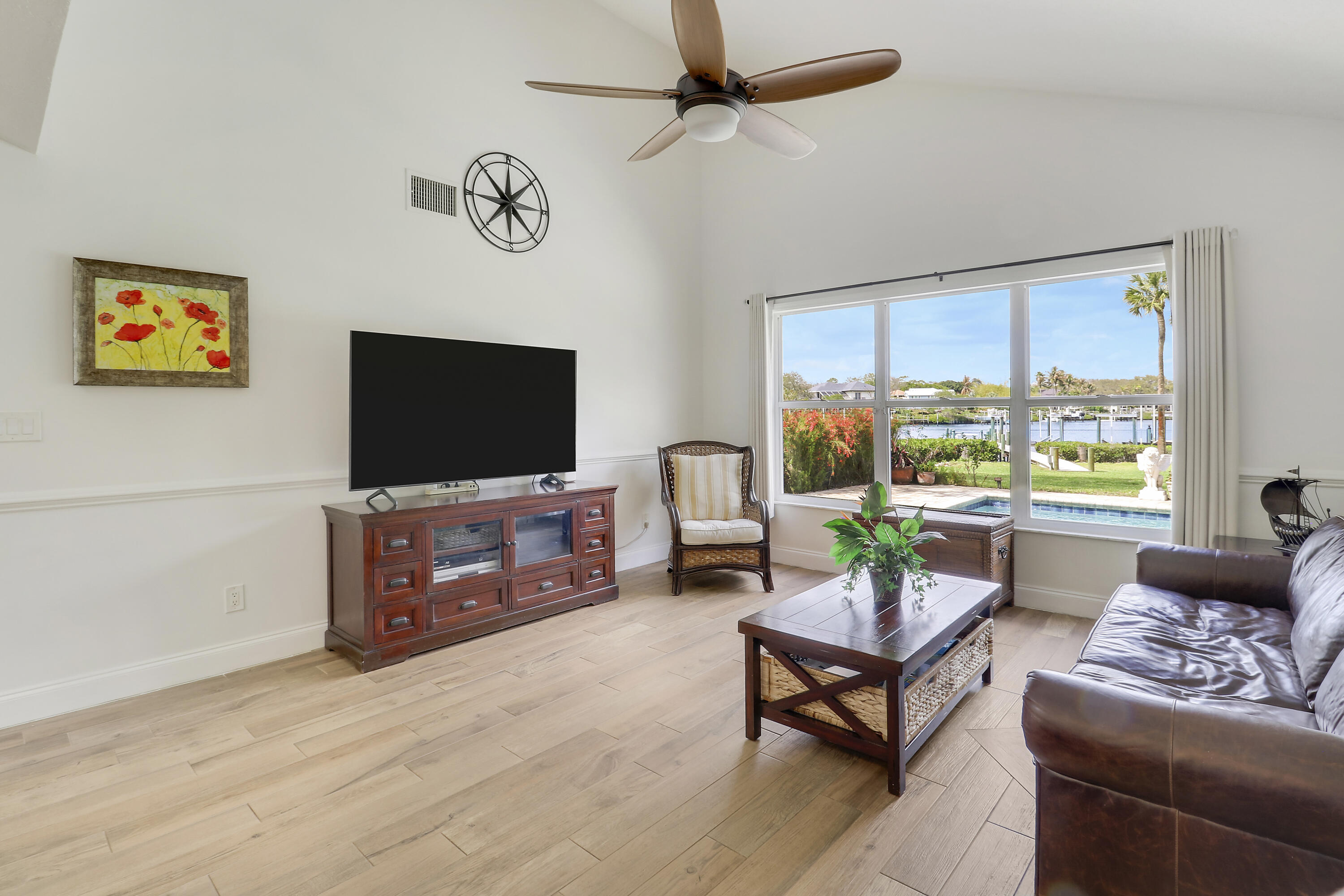 18815 SE River Ridge Rd