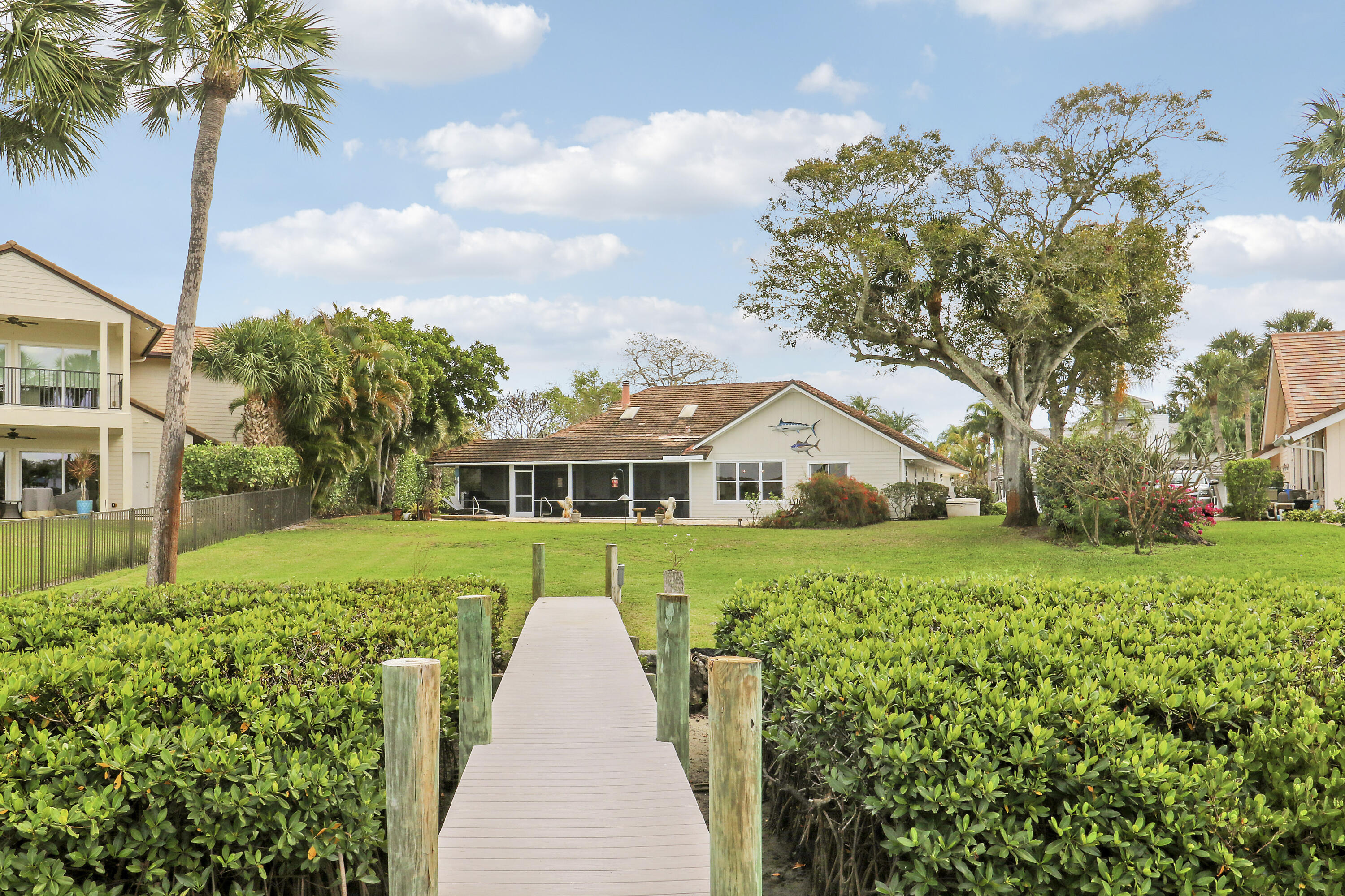 18815 SE River Ridge Rd