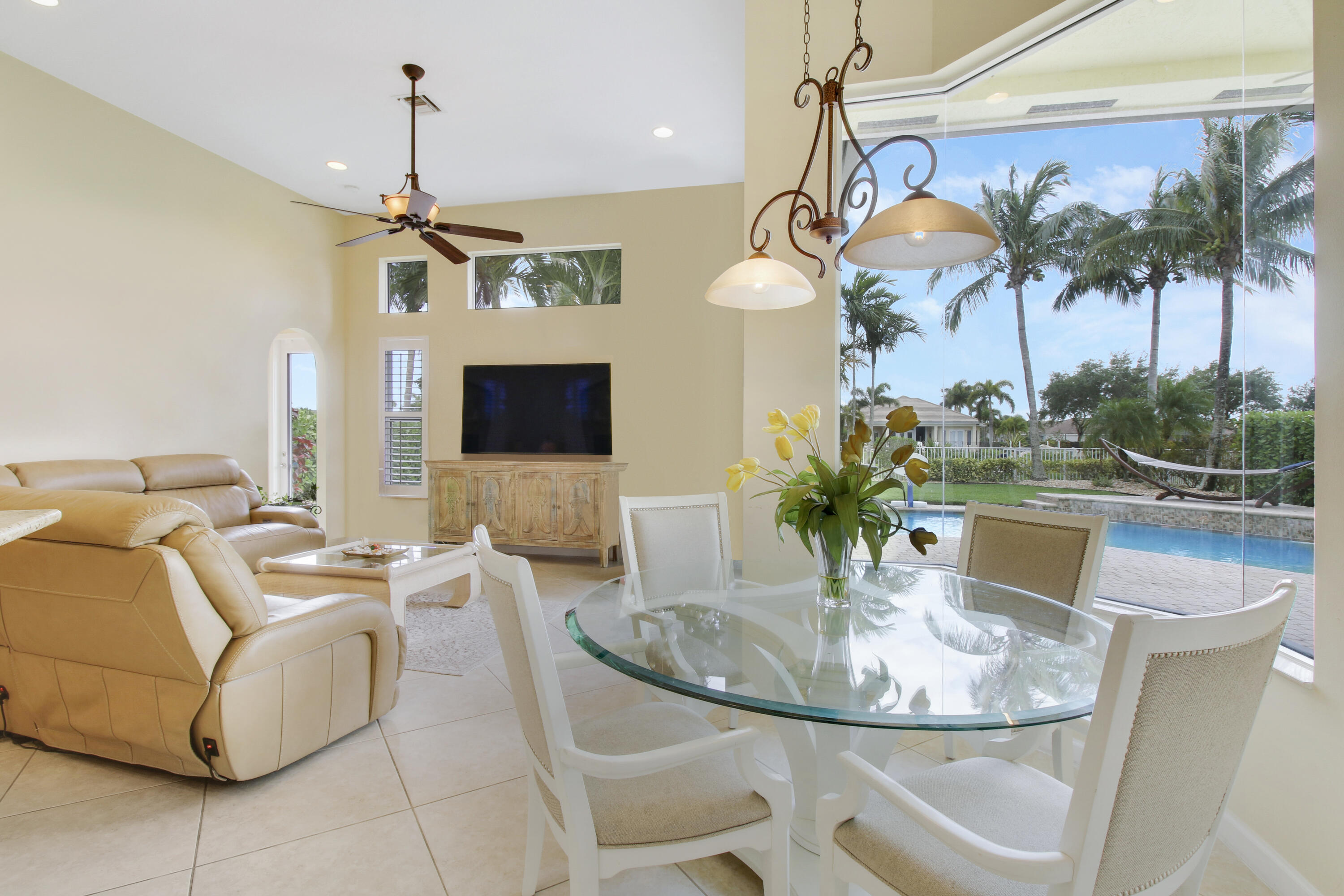 660 SW Yacht Basin Way