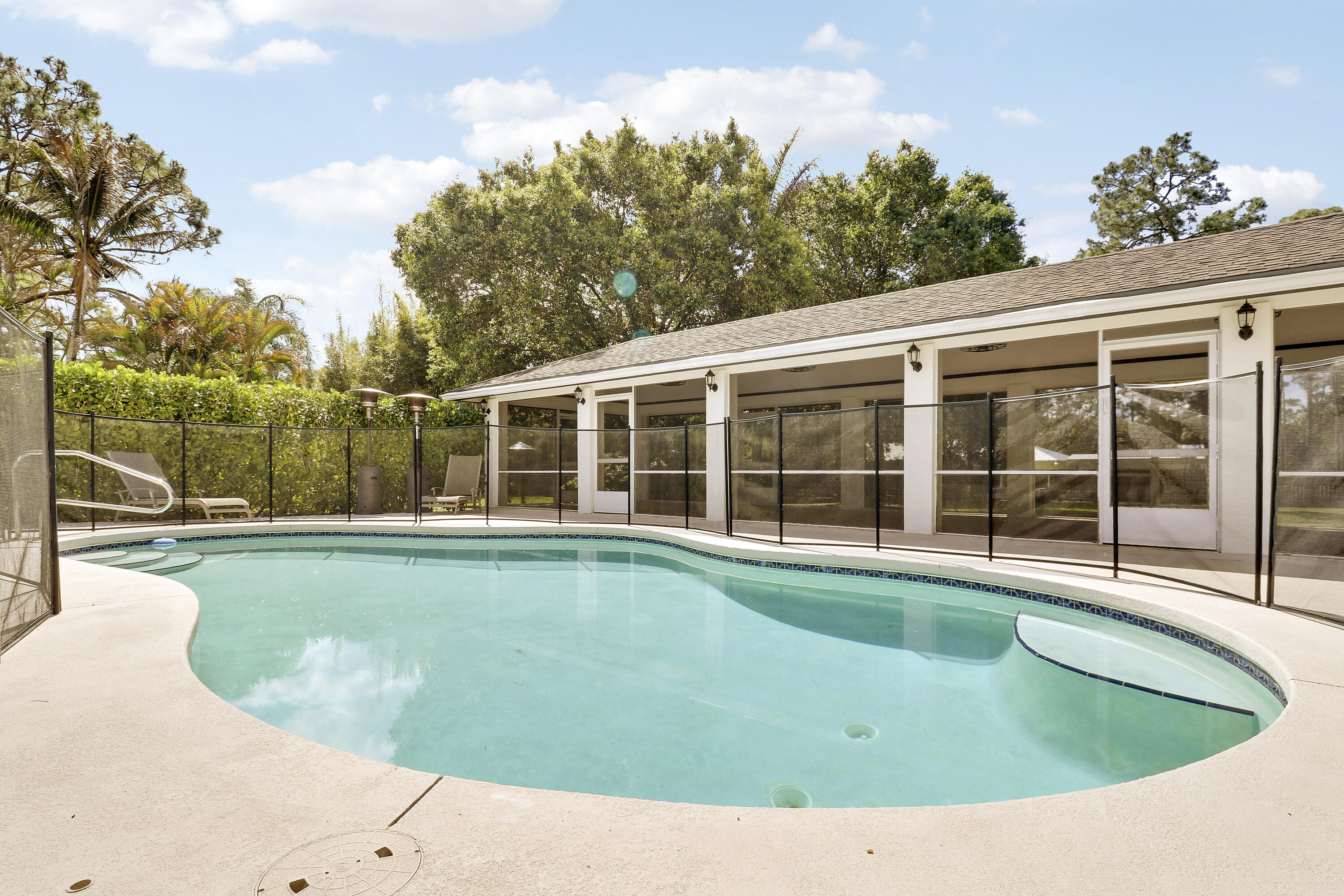 12692 N 169th Ct Court N